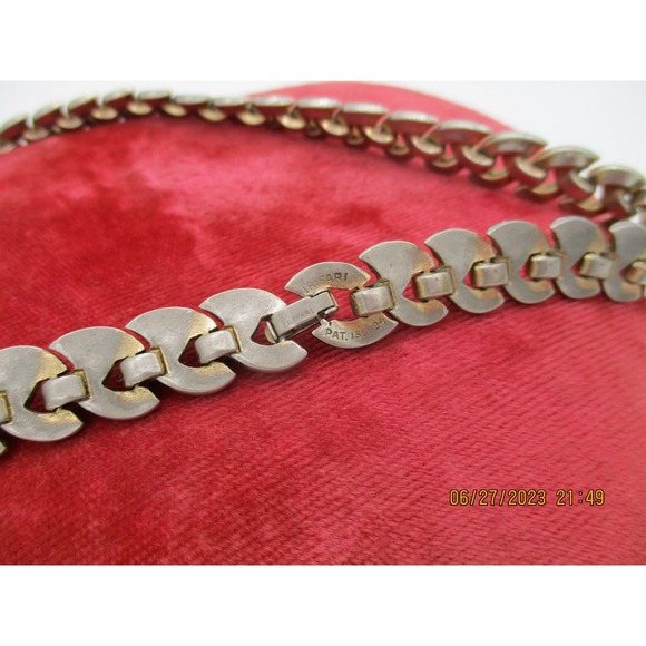 Vintage Crown Trifari Pat 156994 Heavy Silvertone Link Chain Necklace 15 Inch - Picture 7 of 10